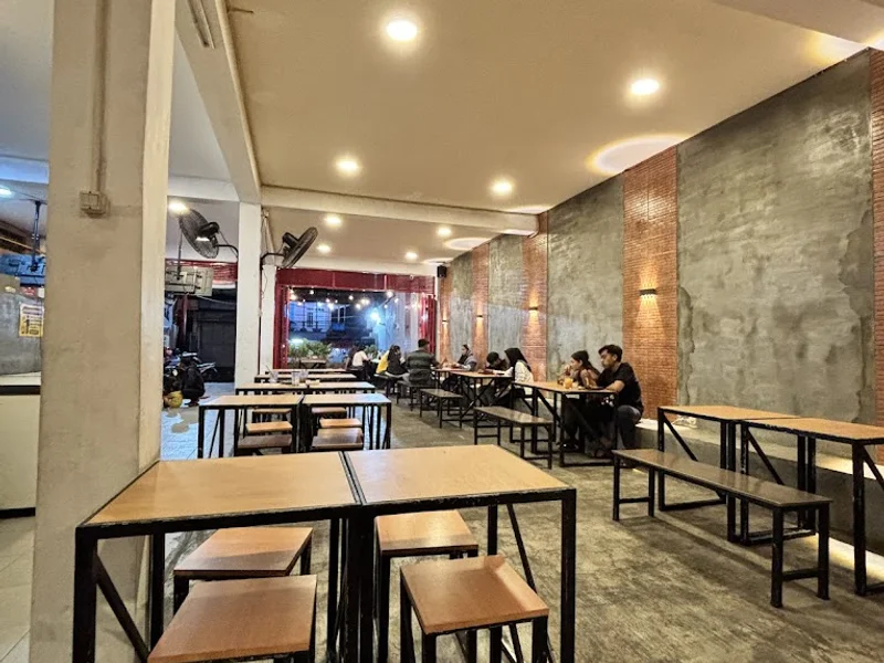 Miejol Pogot, Surabaya