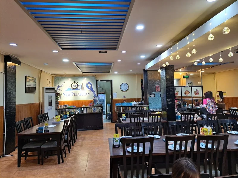 New Pelabuhan Surabaya Sukomanunggal Seafood & Chinese Food Restoran