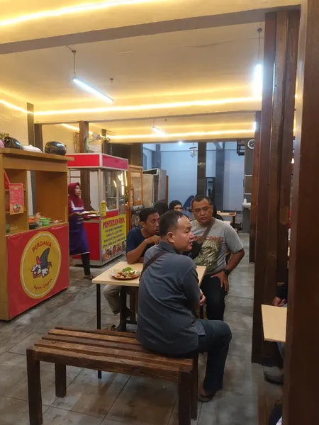 Kukira kedai