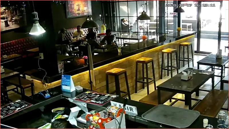 Cafe Teko - Menanggal
