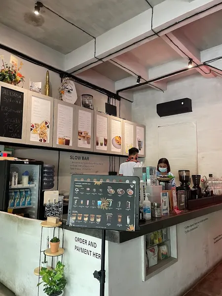 Aluama coffee bar