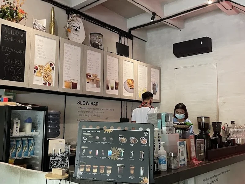Aluama coffee bar