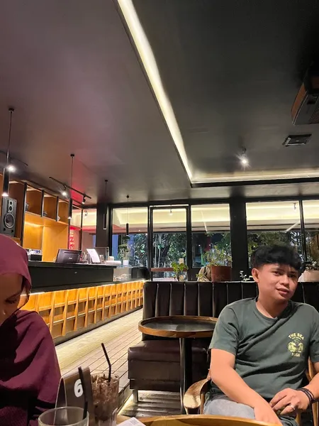 GNZA 100 - Coffee & Bakery by Fifteenth