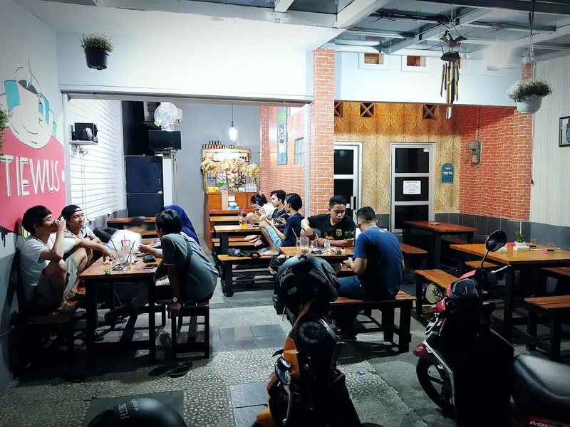 Tiewus Coffee