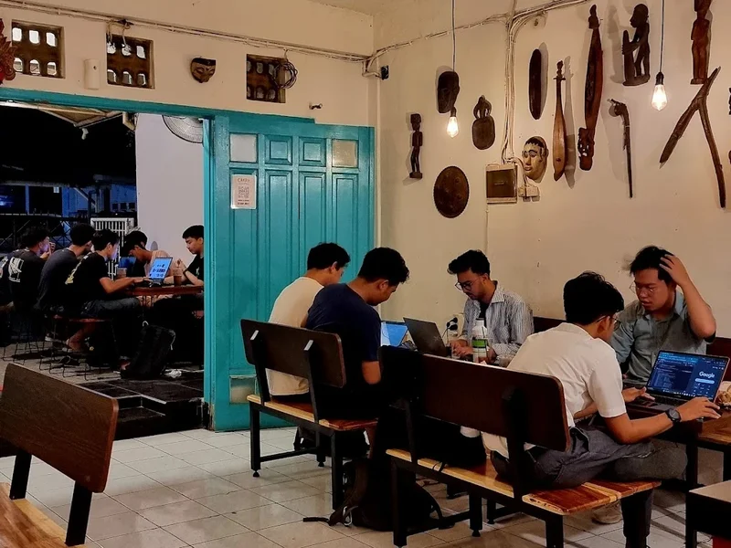 Rumah Cakra - Kopi Burger Pasta Nasi