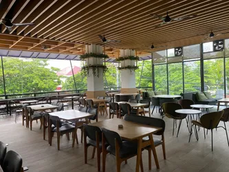 Daftar 10 kafe di Dukuh Sutorejo Surabaya