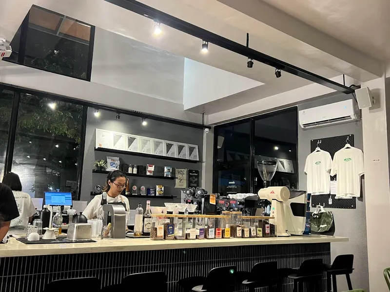 Drama Coffee & Roastery - Manyar