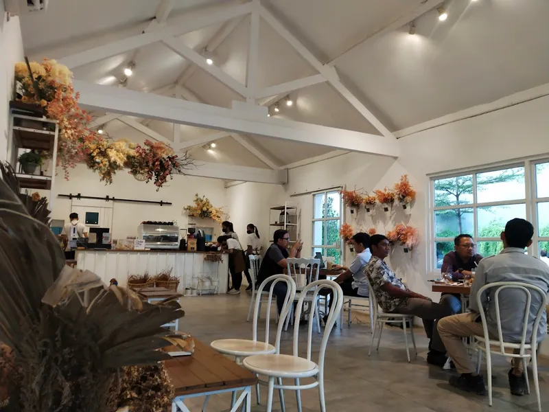 Sult Cafe & Eatery