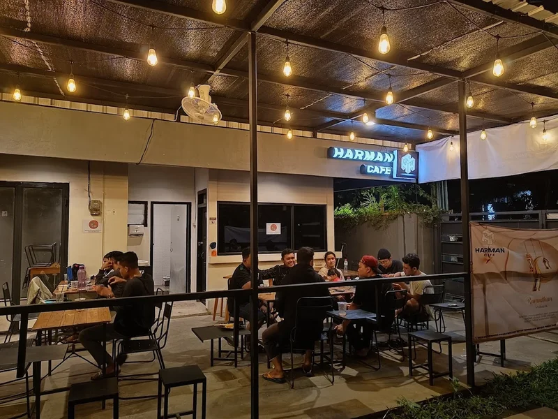 Harman Cafe