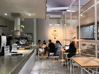 Daftar 8 kafe di Keputran Surabaya