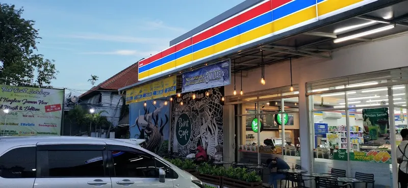 Point Cafe Dinoyo