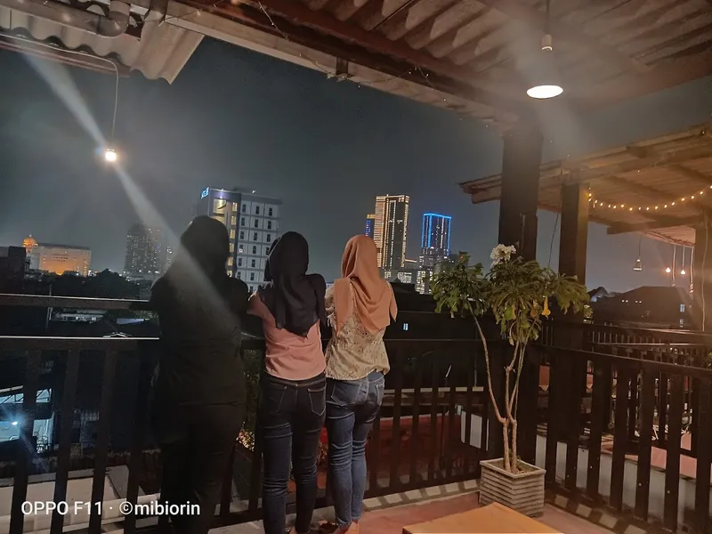 Cafe Rooftop Mibimibi wonorejo