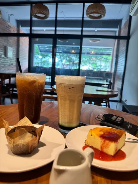 CAFÉ SERUNDAI