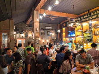 Daftar 11 bar di Genteng Surabaya