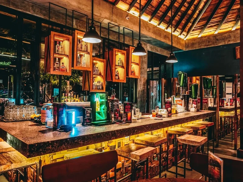 Old Wood Bistro & Bar