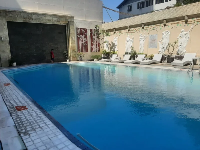 Grand Surabaya Hotel