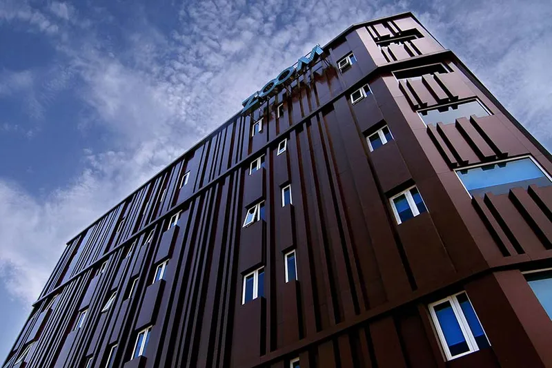 Zoom Hotel Jemursari Surabaya