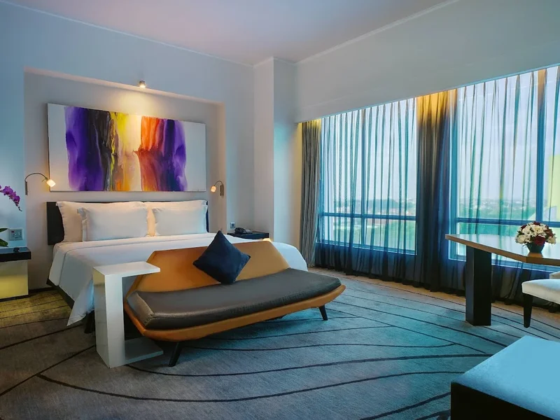 ARTOTEL TS Suites Surabaya