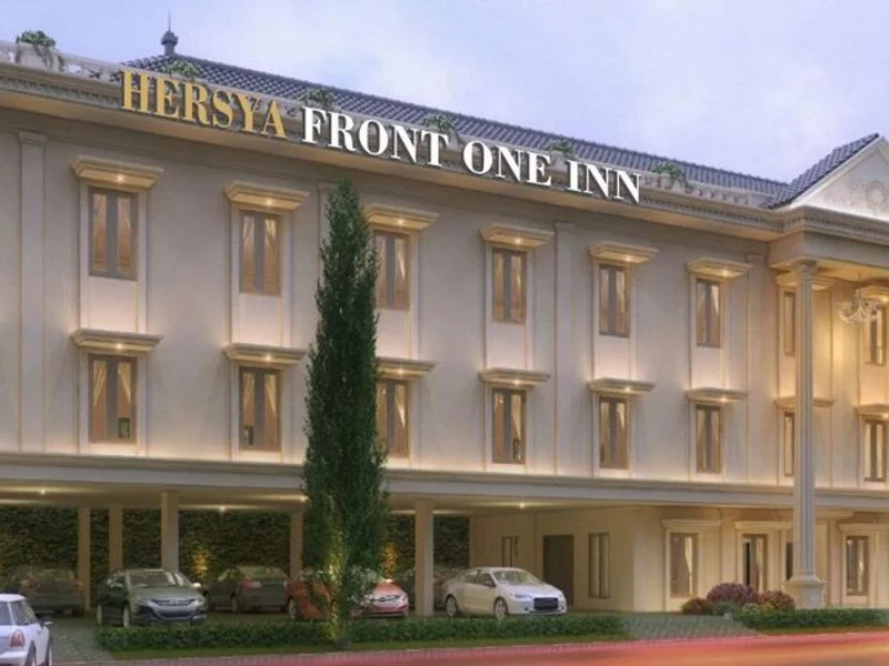 Hersya Front One Inn Surabaya