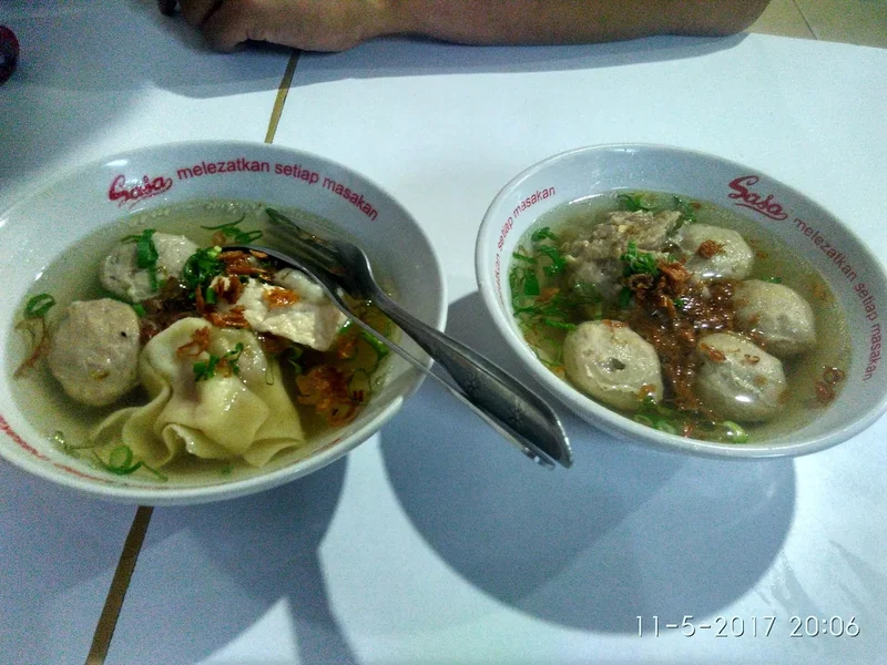 Bakso Bakwan Malang dan Nasi Rawon M. Suyudi