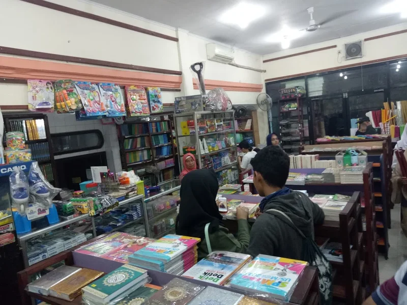 Toko Buku AA Pondok Kopi