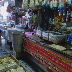 Daftar 8 toko oleh oleh di Duren Sawit Jakarta Timur