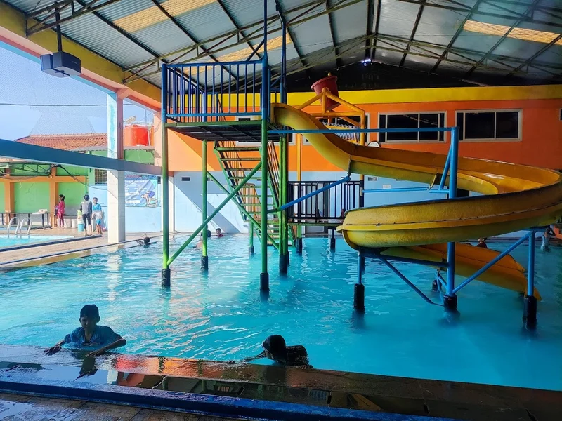 Kolam Renang Nilam Kramat Jati