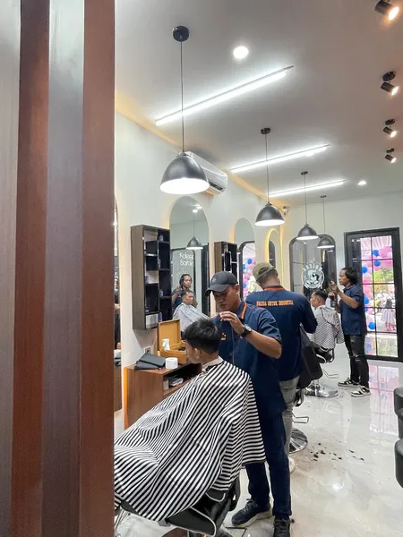 Kolega barbershop bambu apus
