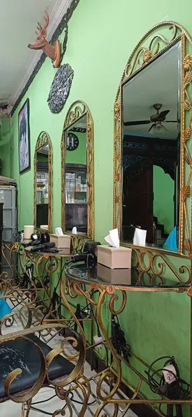 Salon Kusuma