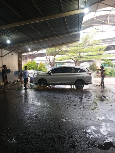 Abadi Cuci Mobil & Motor