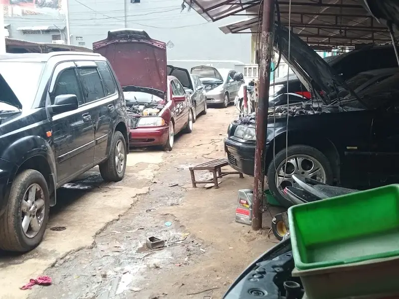 BENGKEL MOBIL 24 JAM