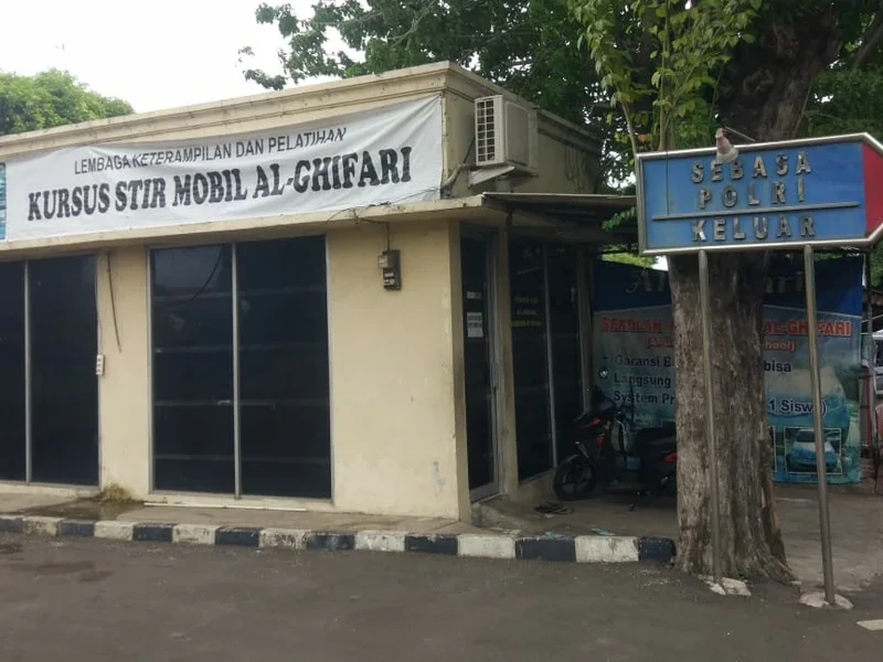 Sekolah Mengemudi Al-Ghifari