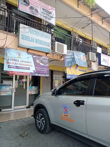 Sekolah Mengemudi Satria Jayanti Pondok Kelapa
