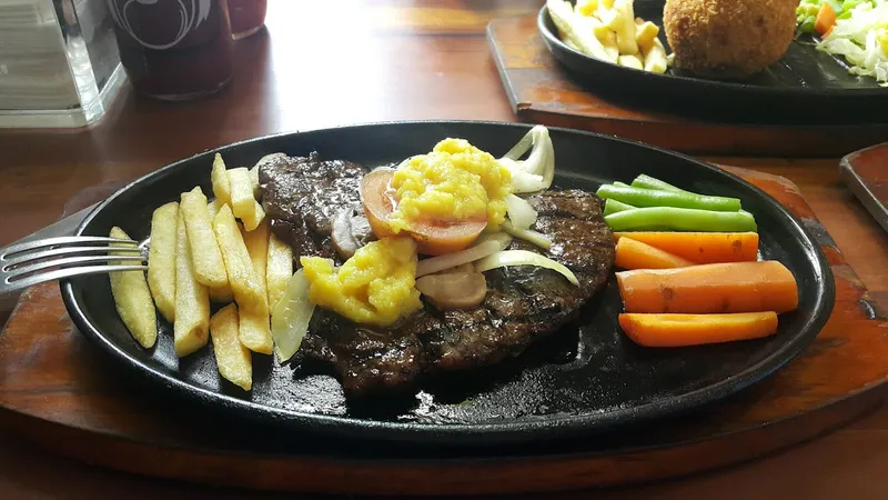Steak Hut - Manyar Kertoarjo