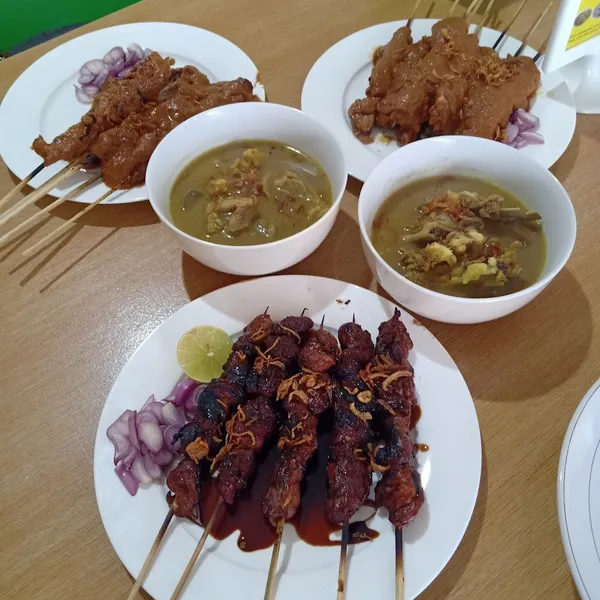 Sate Gule Kambing Sakera Nguling