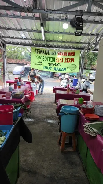 Ikan Bakar Khas Sulawesi