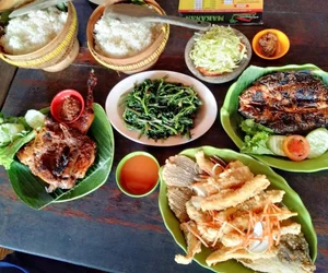 restoran ikan bakar di Lidah Kulon Surabaya