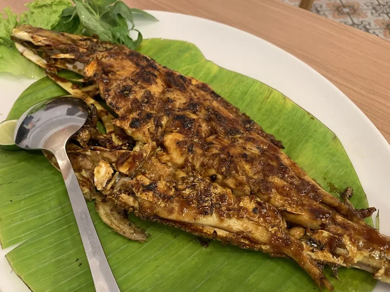 Pasir Ris Seafood & Bakaran