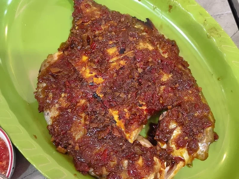 Ikan Bakar Makassar Plate 88 Seafood