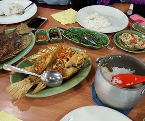 restoran ikan bakar di Ngagelrejo Surabaya