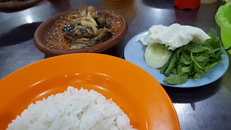 Belut Khas Surabaya