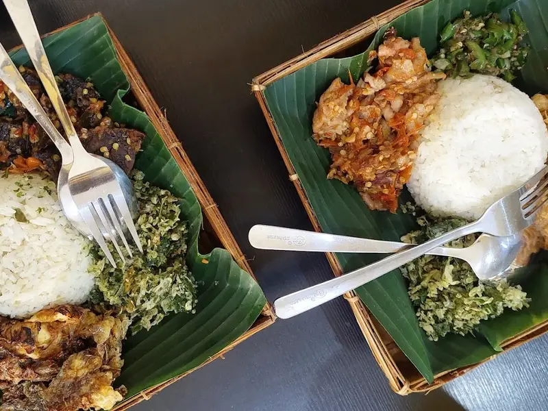 Dadar Beredar - Surabaya