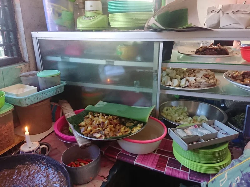 Rujak Cingur dan Sop Buntut Genteng Durasim