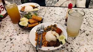tempat sarapan di Gubeng Surabaya