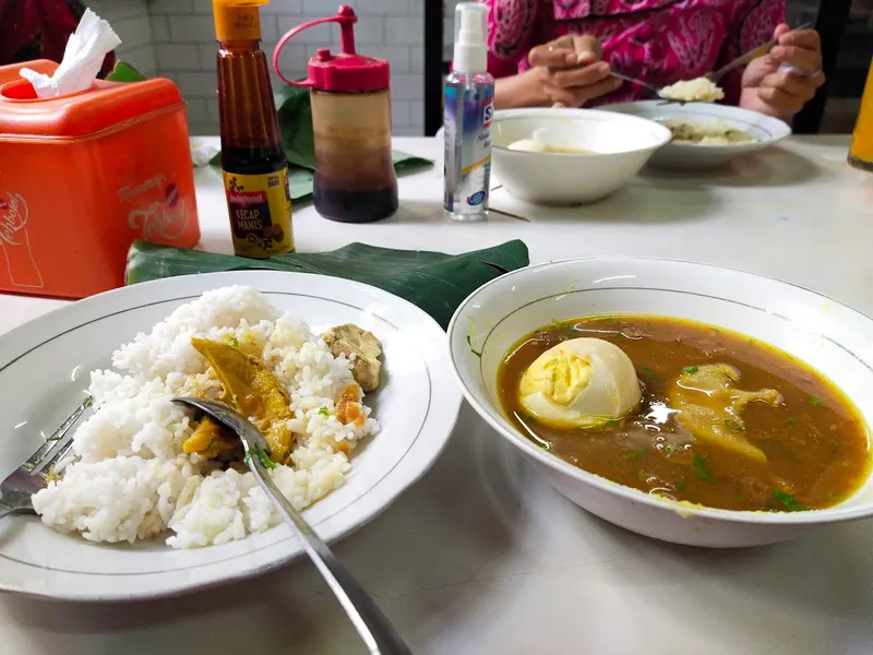 Soto Madura Gubeng Pojok Asli