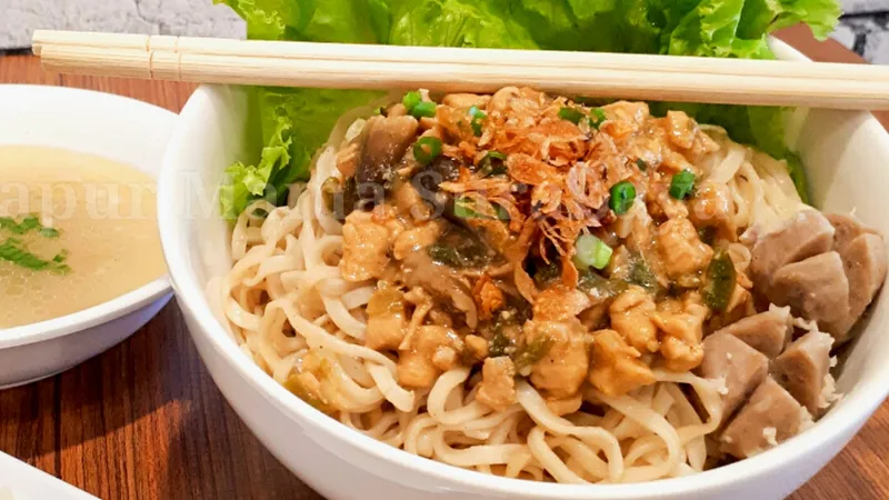 Resto di Lidah Kulon - Dapur Mama