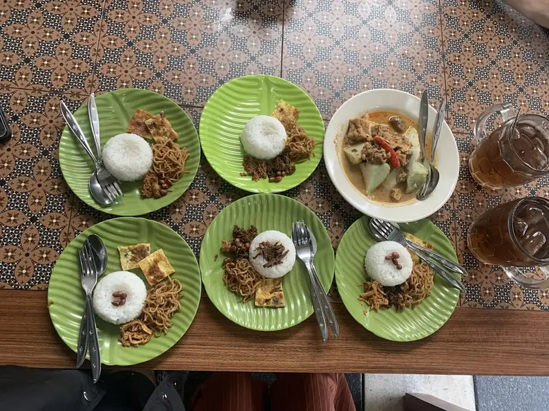 Angkringan Kapok Lombok