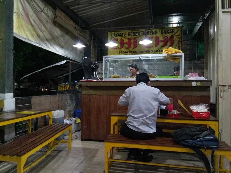 Ayam & Bebek Goreng/Bakar Chi-Chi