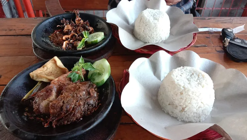 Ayam Bakar Pak D - Sidotopo
