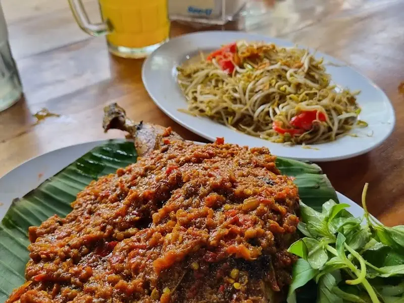 Warung Apung Rahmawati Kenjeran